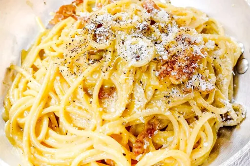 Espaguetis a la carbonara