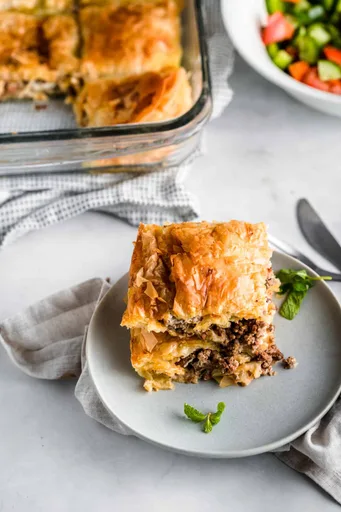 Gulash Egipcio (Pastel de Carne con Pasta Filo)
