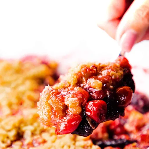 Cherry Crumble