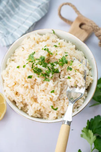 Arroz con mantequilla y ajo