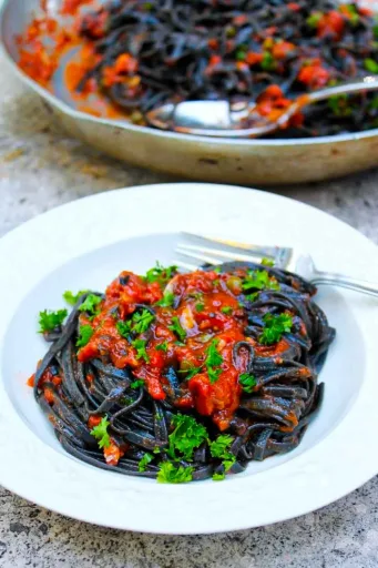 Pasta alla puttanesca