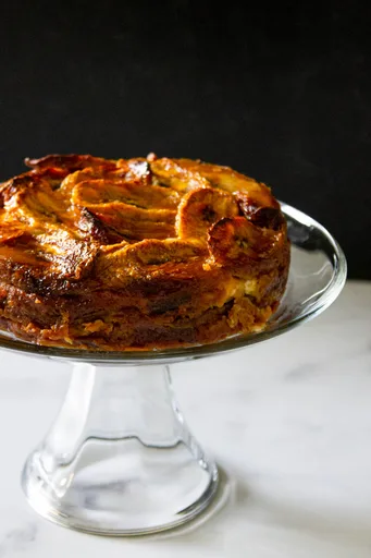 Torta de plátano maduro con queso blanco