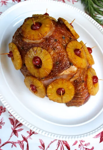Jamón planchado con piña y especias