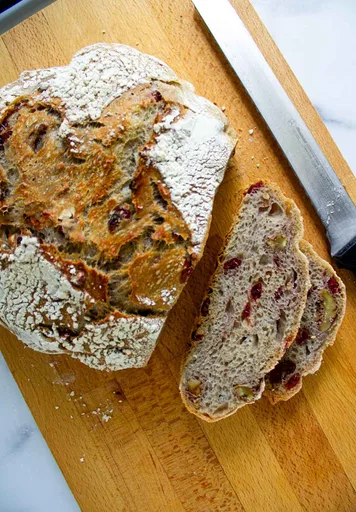 No Knead Cranberry-Walnut Bread Recipe