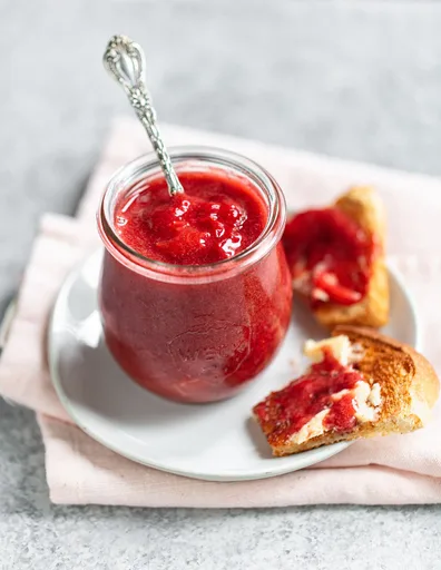 Mermelada de fresa asada para la nevera