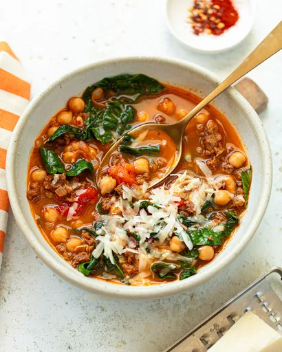 Estofado Ahumado de Chorizo y Garbanzos