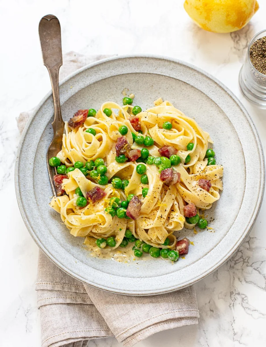 Creamy Black Pepper Pasta with Pancetta and Peas