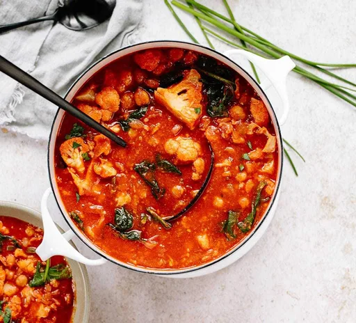 Estofado de coliflor al masala con garbanzos