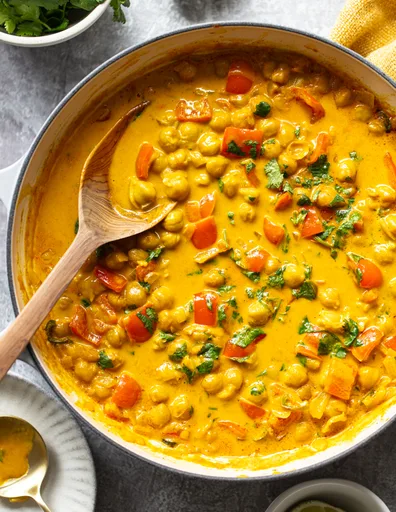 Chickpea Curry with Coconut Milk