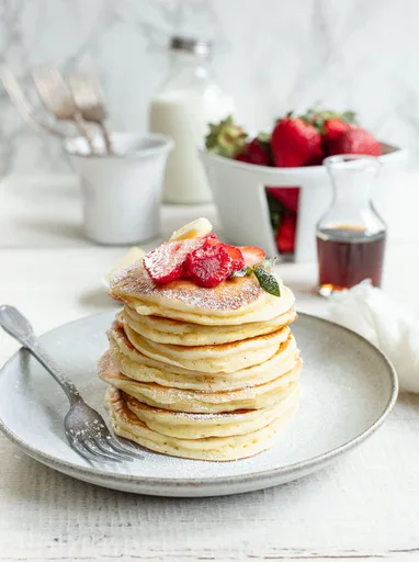 Best Ever Fluffy Buttermilk Pancakes
