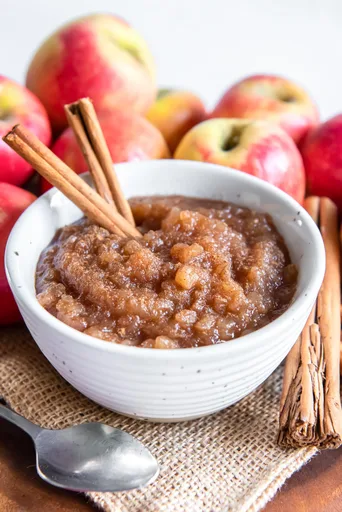 Easy Homemade Applesauce Recipe
