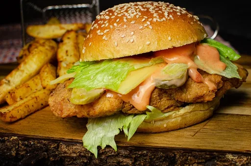 Hamburguesa de pollo picante