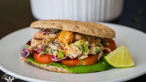Ensalada de Pollo al Estilo Asiático