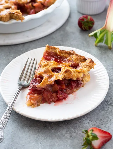 Strawberry Rhubarb Pie