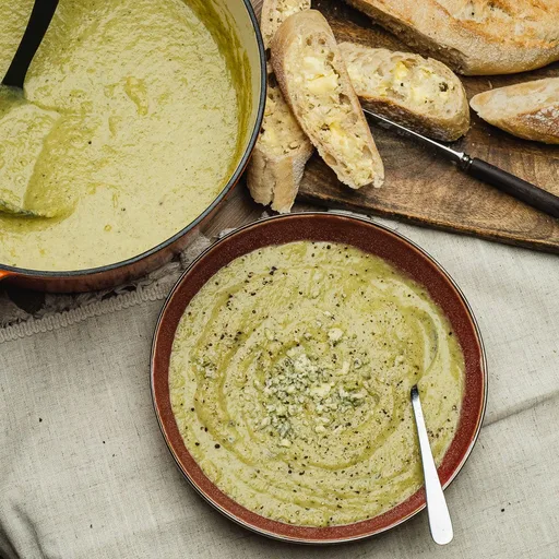 Sopa de brócoli y queso Stilton