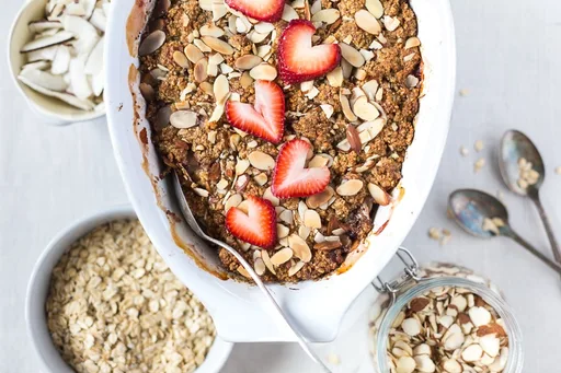 Strawberry Rhubarb Breakfast Oat Crisp