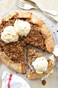 Receta de tarta de crumble de manzana
