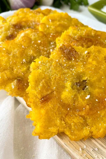Tostones (platanos fritos)
