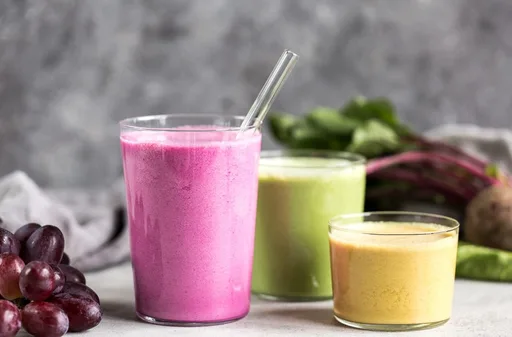 Batidos de remolacha multicolores