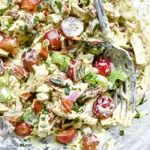 Receta de ensalada de pollo cremosa con yogur griego