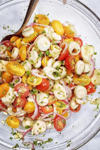 Ensalada de tomate y palmitos