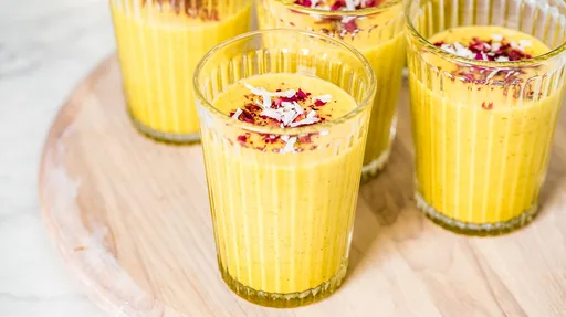 Receta de batido de mango y cúrcuma