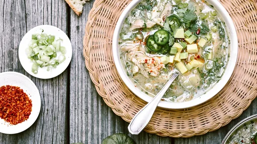 Crockpot Chicken Tomatillo Soup Recipe
