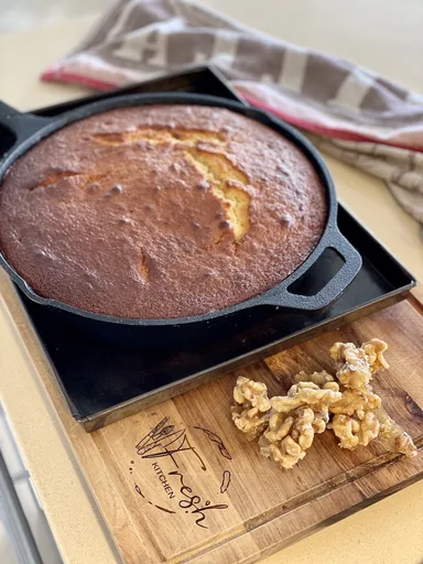 Apples-in-a-pan-cake