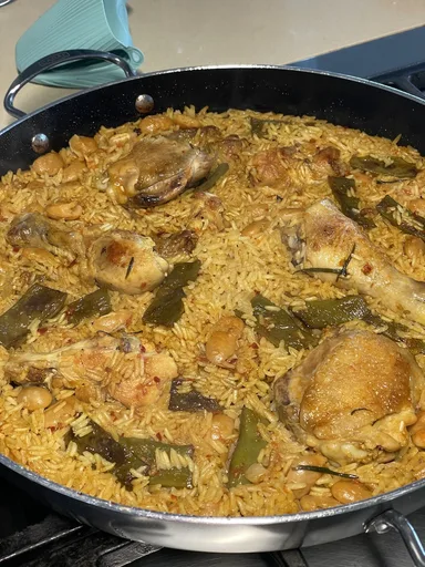 Paella de pollo