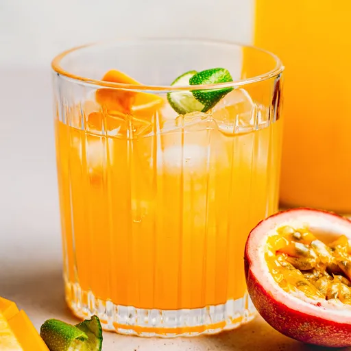 Licor de Mango y Fruta de la Pasión