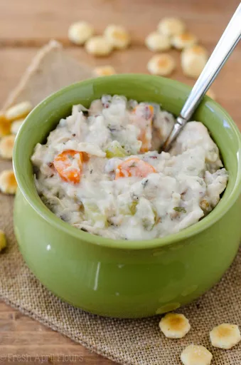Slow Cooker Creamy Chicken and Wild Rice Soup