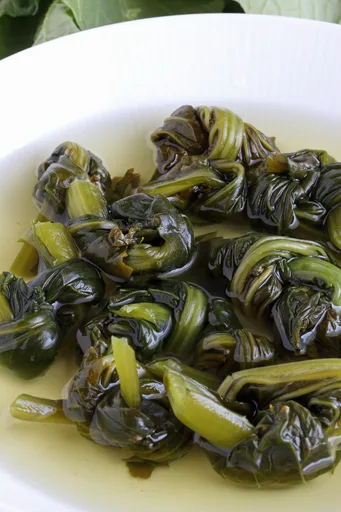 Hojas de mostaza encurtidas (Burong Mustasa)