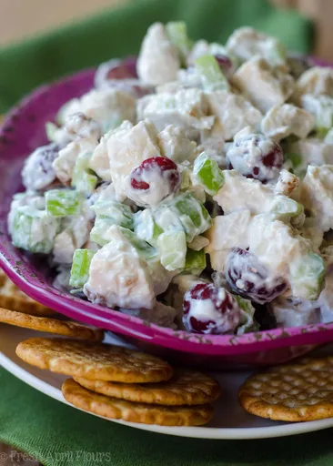 Receta de ensalada de pollo baja en calorías con yogur griego