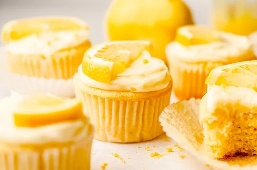 Lemon Curd Cupcakes