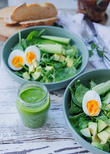 Ensalada y aderezo Eat Your Greens