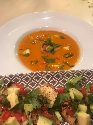 Roasted Roma Tomato Soup