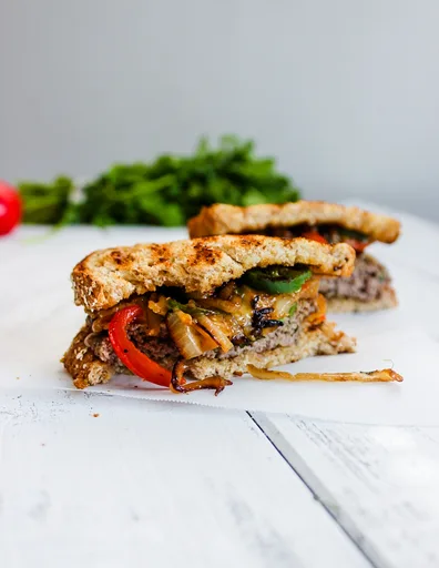 Patty Melt with Caramelized Red Pepper, Jalapeno and Onion {Giveaway}