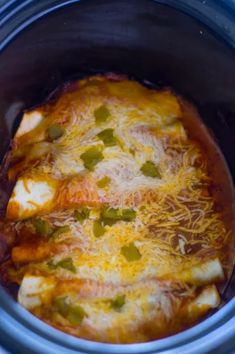 Enchiladas de pollo en olla de cocción lenta