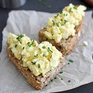 Ensalada de Huevo de Mamá