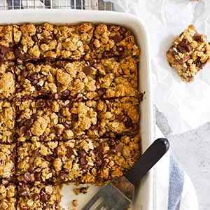 Oatmeal Chocolate Chip Cookie Bars