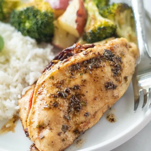 Pollo al balsámico relleno estilo Caprese