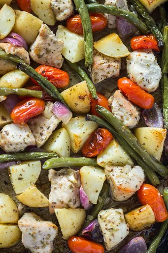 Easy One Pan Roasted Chicken & Potatoes