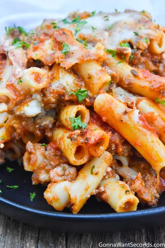 Ziti al Horno con Carne Picada