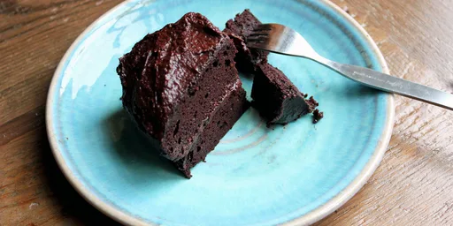 Pastel de chocolate supremo sin azúcar y sin gluten