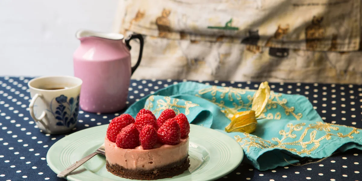 Raspberry mousse-topped chocolate cake