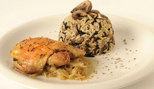 Trutros de Pollo al Horno con Arroz Integral y Champiñones