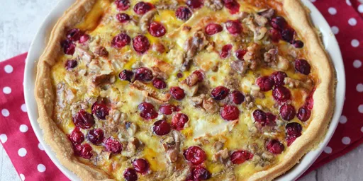 Goat's cheese, cranberry and walnut tart