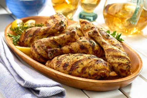 Pollo al limón y hierbas a la parrilla