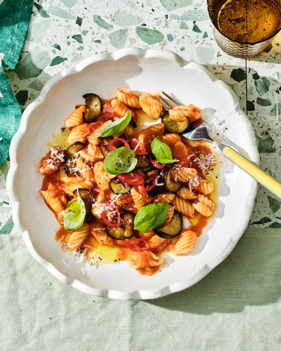 Gnocchetti Sardi con berenjena ahumada alla Norma