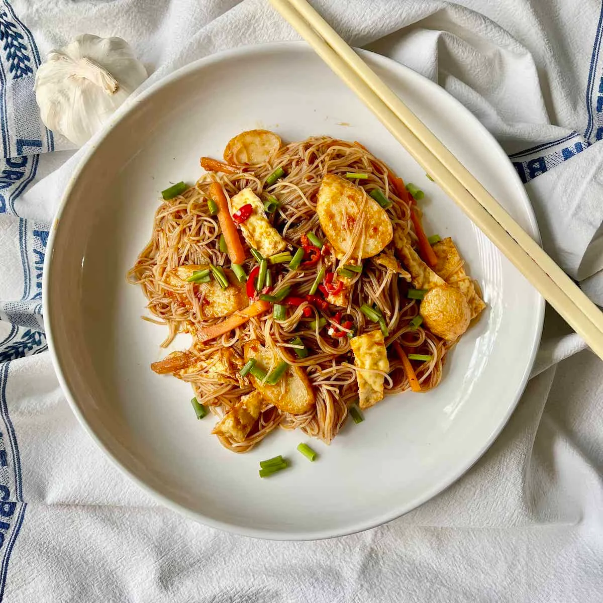 Singapore Fried Vermicelli (Bihun Goreng)